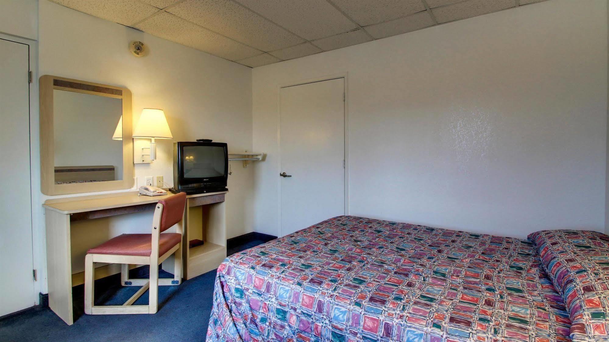 Motel 6-Salina, Ks Exterior photo